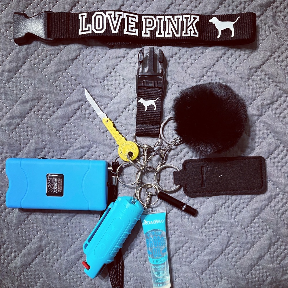 Women’s Essentials Lanyard - Black/Blue